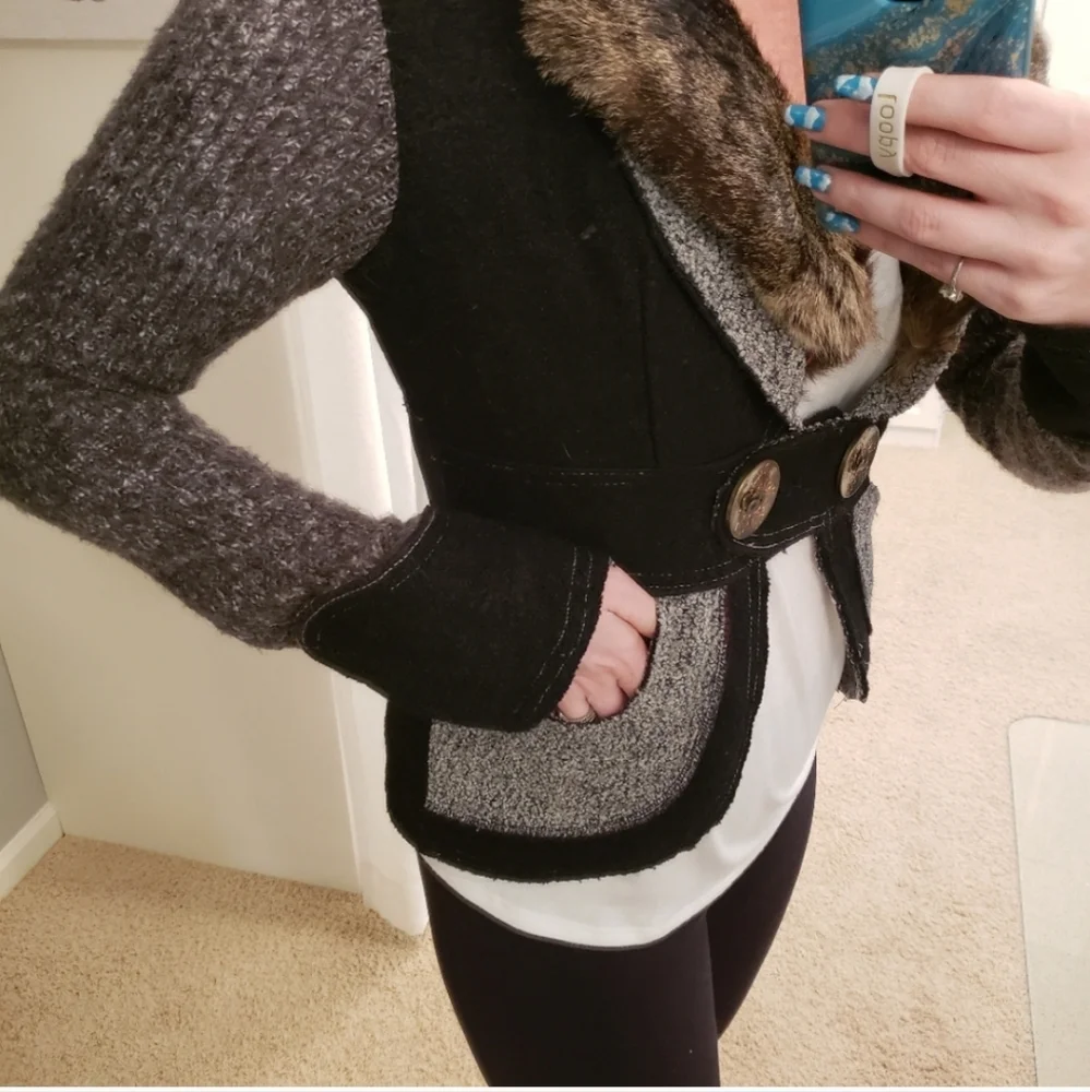 Fantazia Tweed Jacket with Fur Collar Size Small Black & Gray NWT
